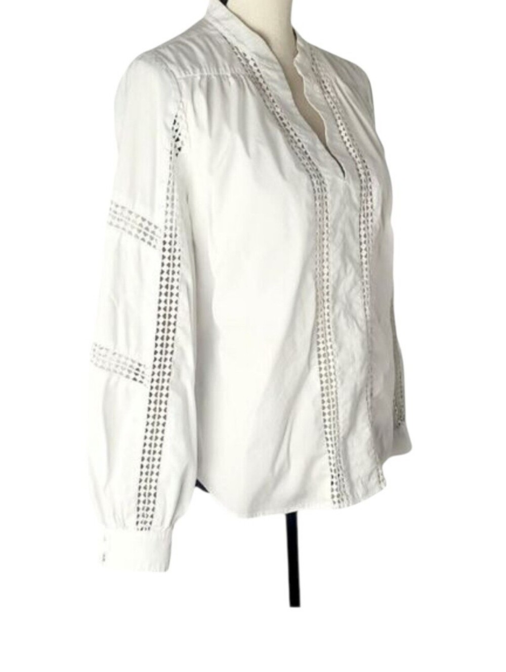 White House Black Market White Eyelet Trim Blouse Medium - Picture 4 of 9